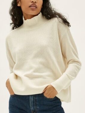 Everlane Cream Turtleneck Cashmere Sweater Size Small